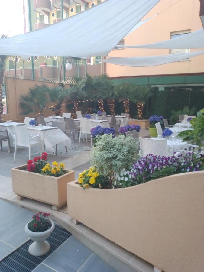 Hotel Riposo Gatteo a Mare Exterior foto